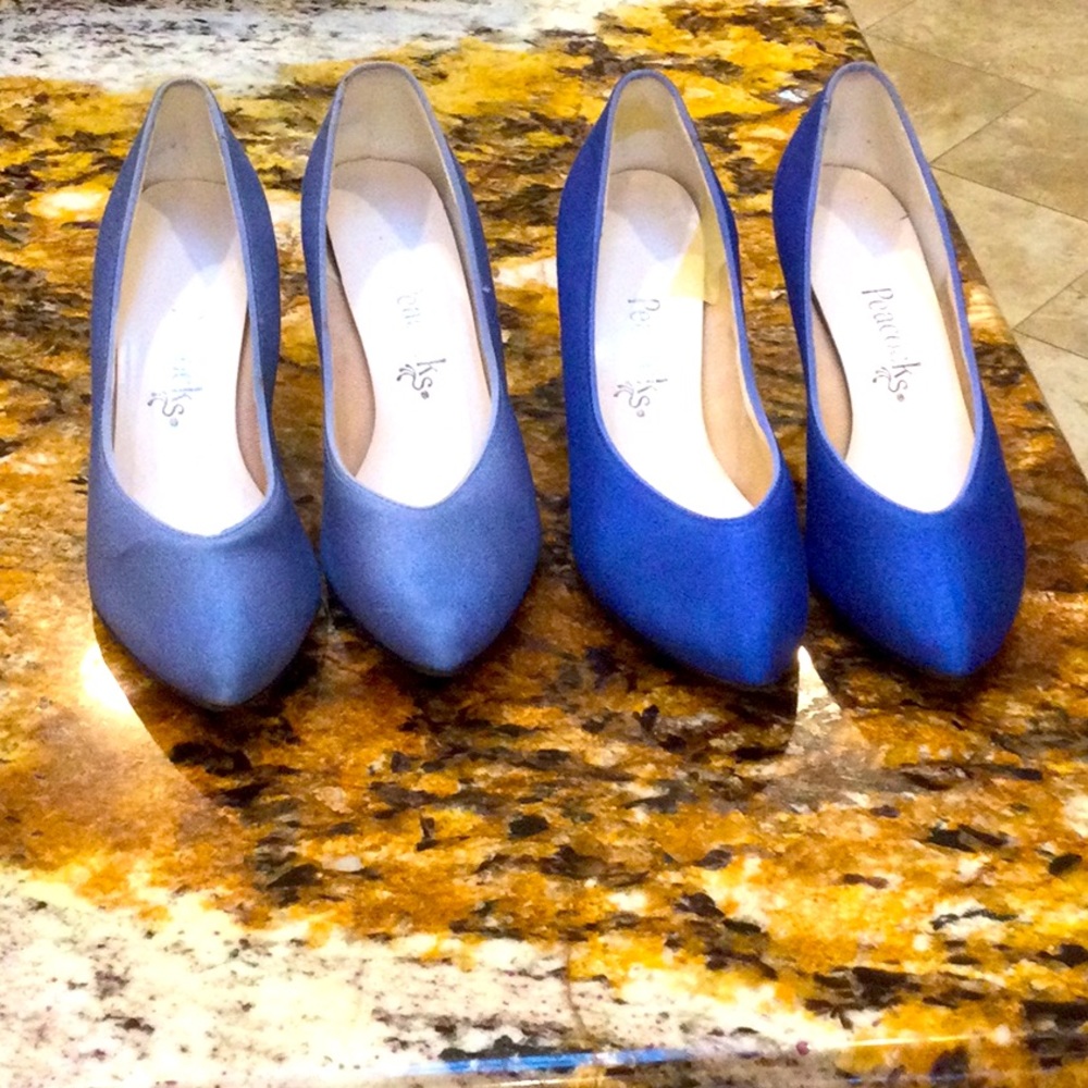 - - - Two pair of peacock blue dyed shoes - Picture 2 of 4